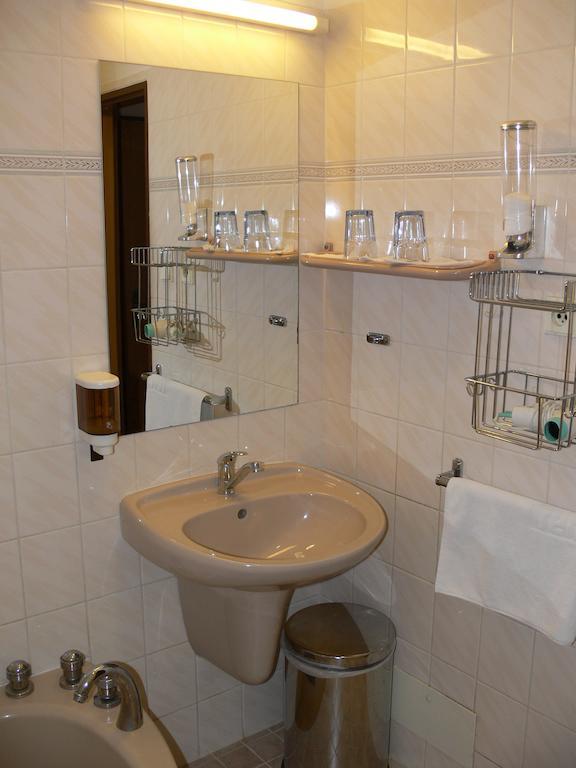Penzion Oaza Luhačovice Buitenkant foto